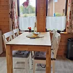 Gemuetliches Mit Kamin & Terrasse In Waldrandlage هاسلفيلد
