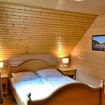 Gemuetliches Mit Kamin & Terrasse In Waldrandlage هاسلفيلد